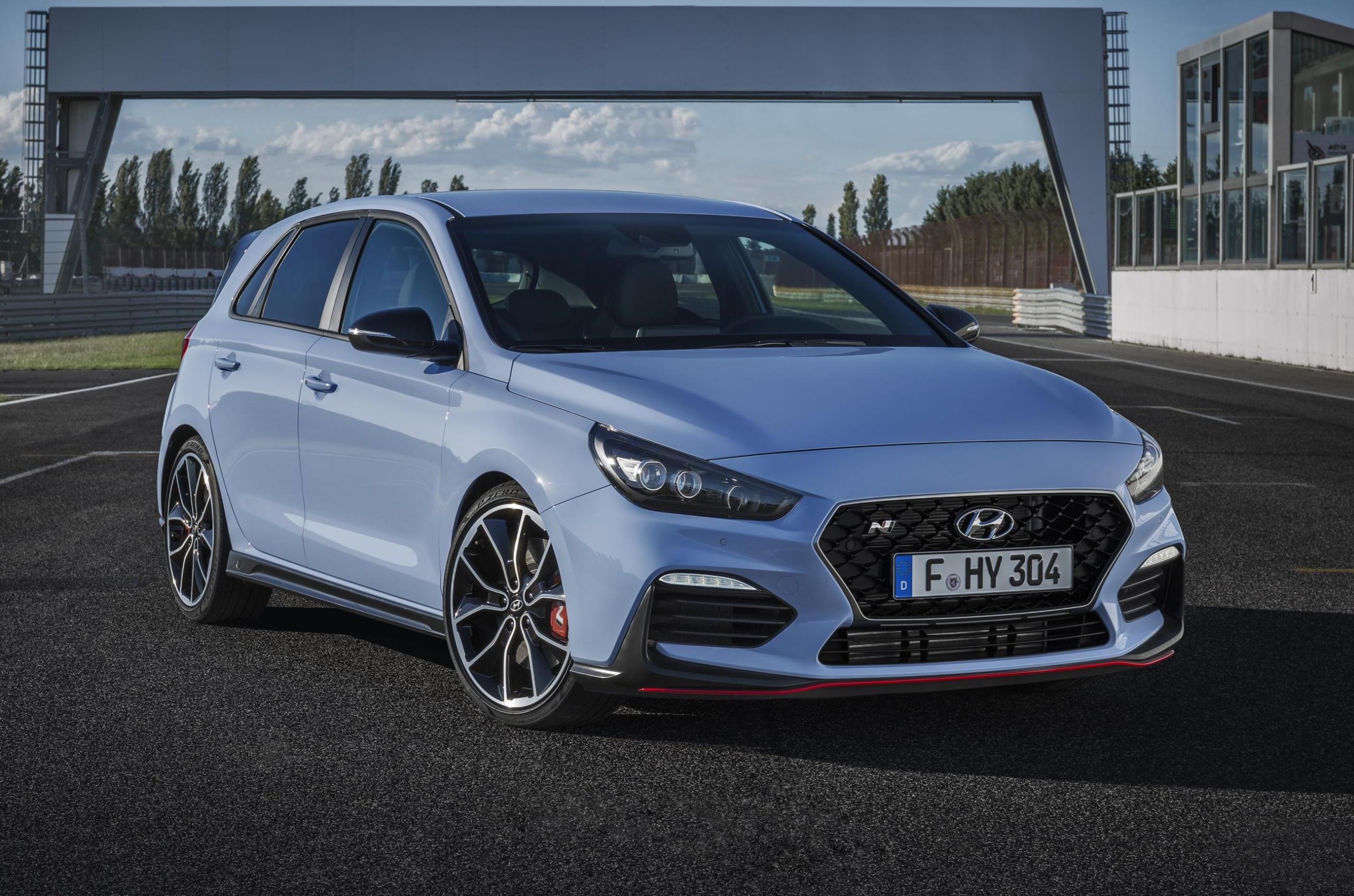 2018 Hyundai i30 N officially revealed; all-new hot hatch (video)