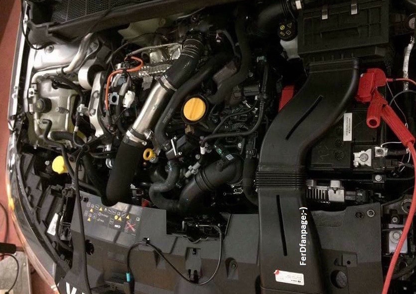 2018 Renault Megane R.S. engine spied, looks like 1.8