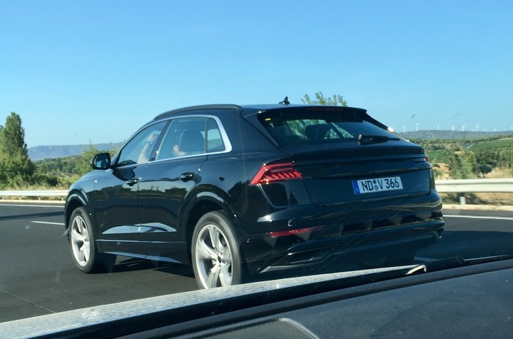 Audi Q8 spotted, swooping rear end revealed
