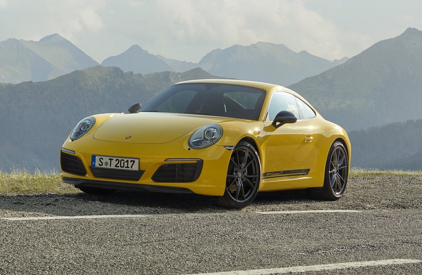 Porsche 911 Carrera T returns, on sale in Australia from $238,400