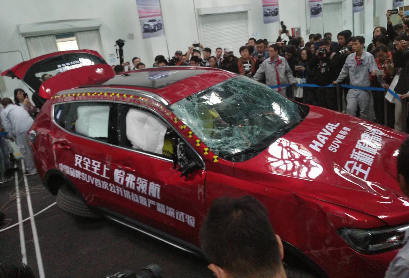 Haval H6 first car to pass new roll-over crash test by CATARC in China