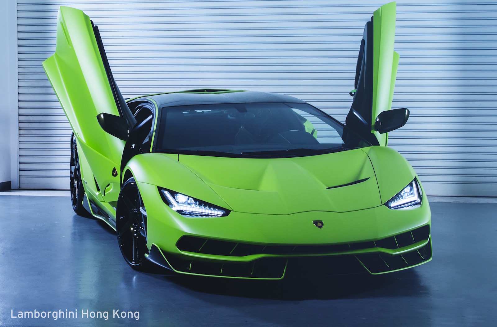 Lamborghini Centenario lands in Hong Kong, only green model made