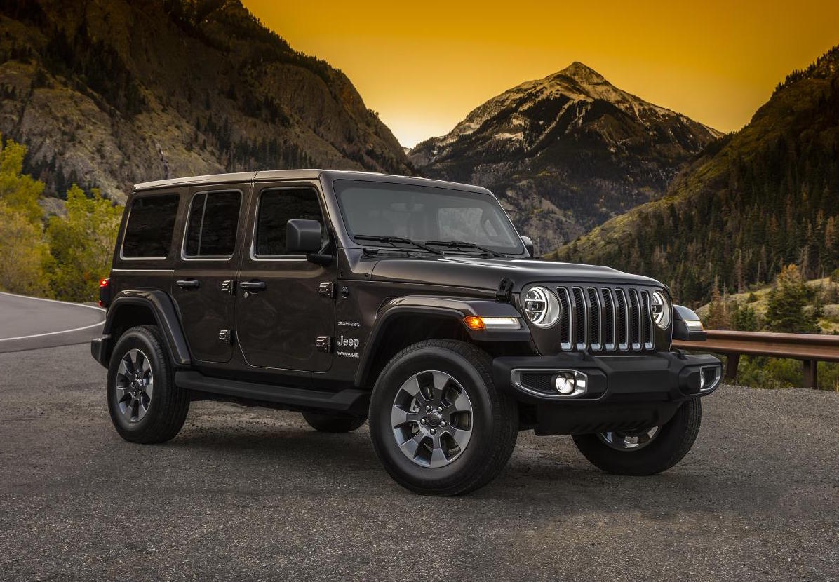 2018 Jeep Wrangler revealed in 2-door & 4-door form