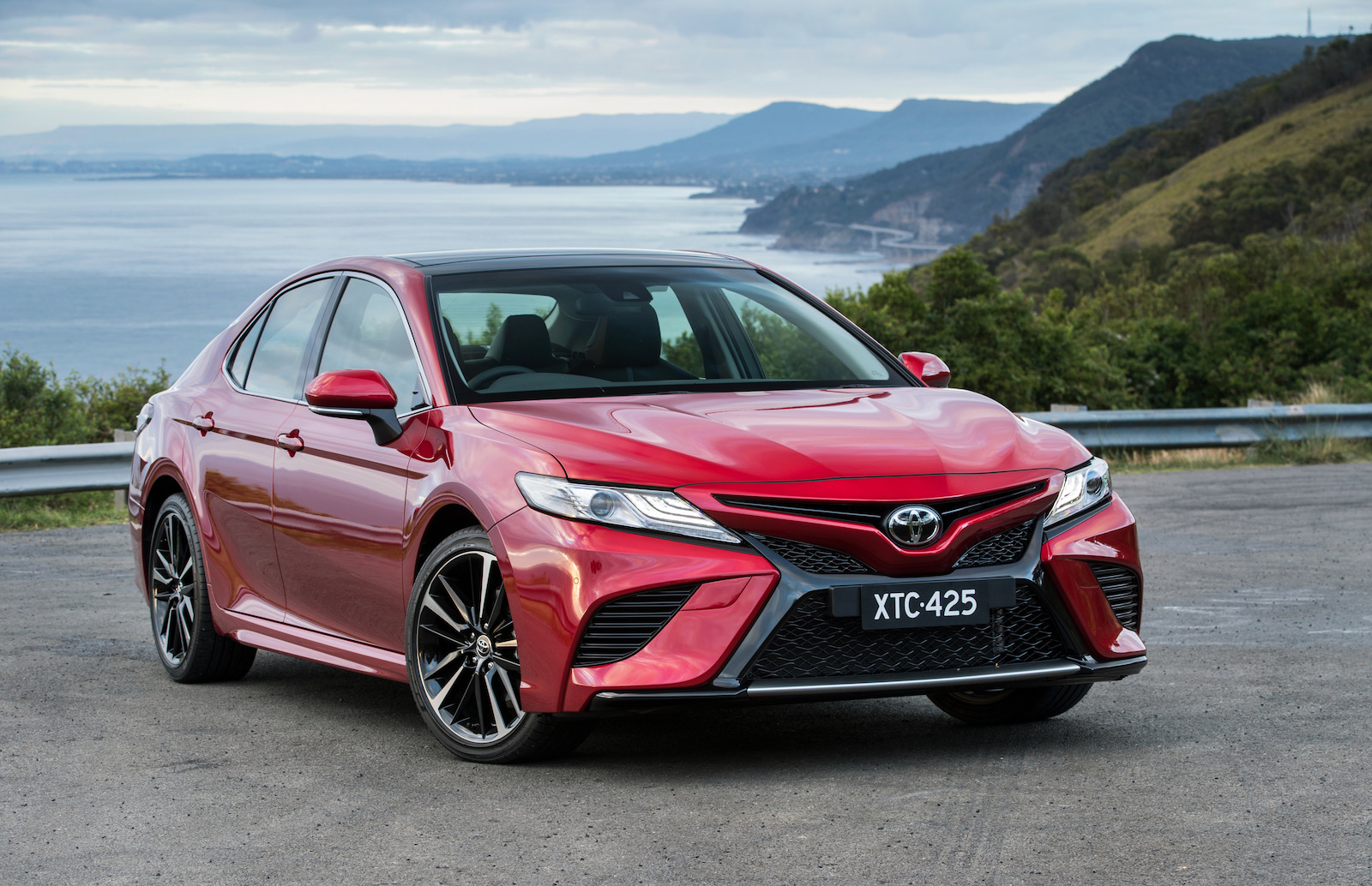 2018 Toyota Camry now on sale in Australia, with V6 option