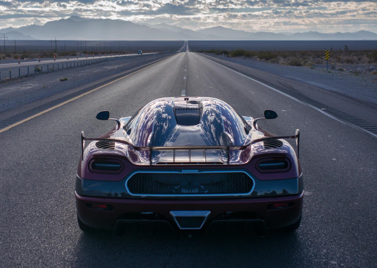 Koenigsegg Agera RS sets top speed record, new fastest car in the world