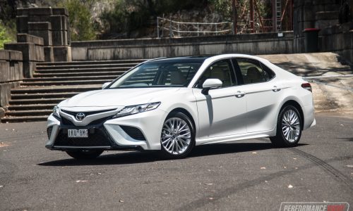 2018 Toyota Camry SL review – V6 & 2.5L (video)