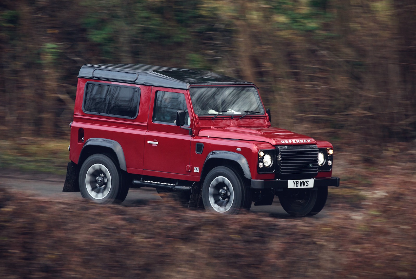 2018 Land Rover Defender Works V8 special edition announced
