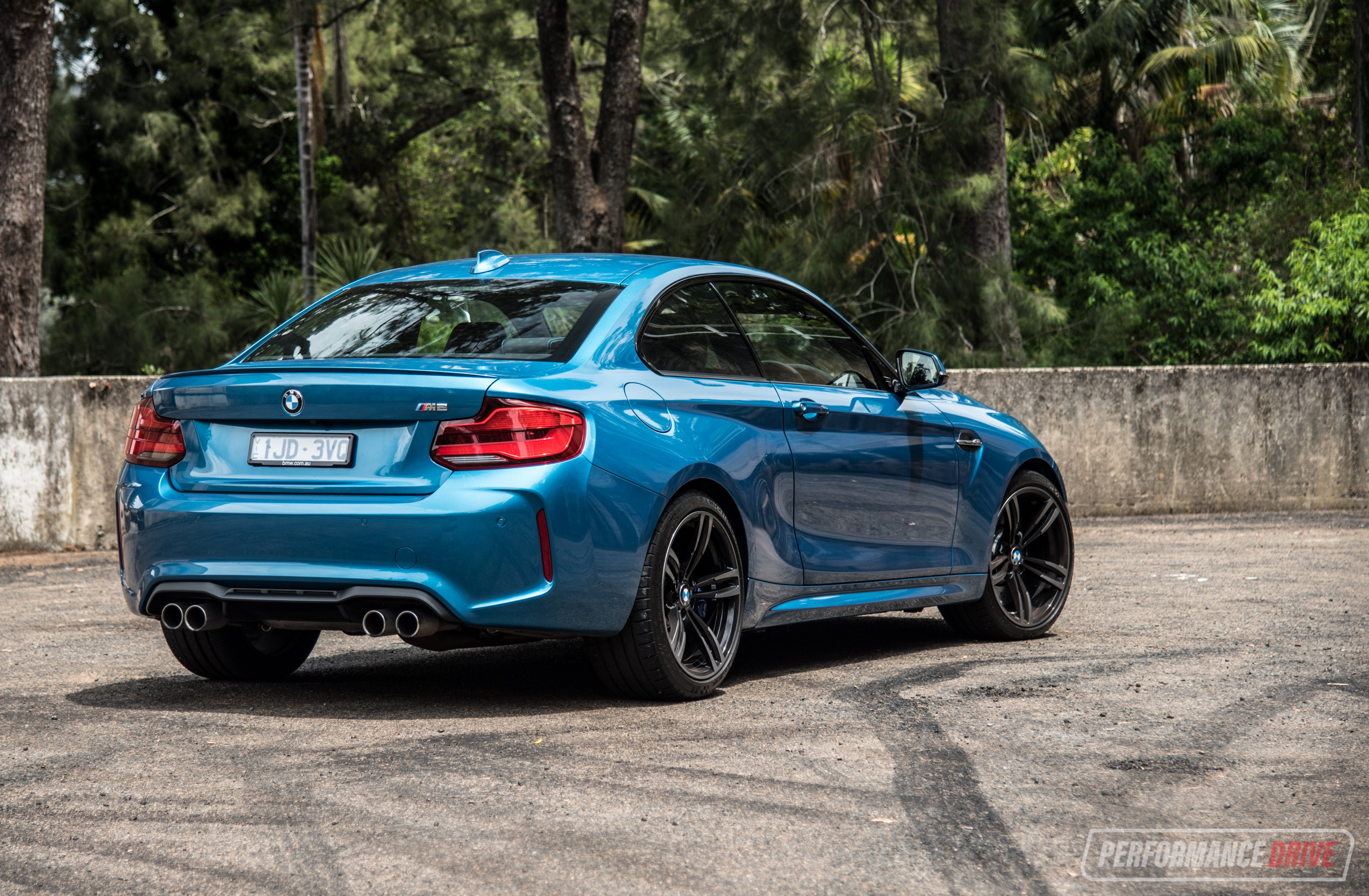 2018 BMW M2 LCI Review (video) | PerformanceDrive