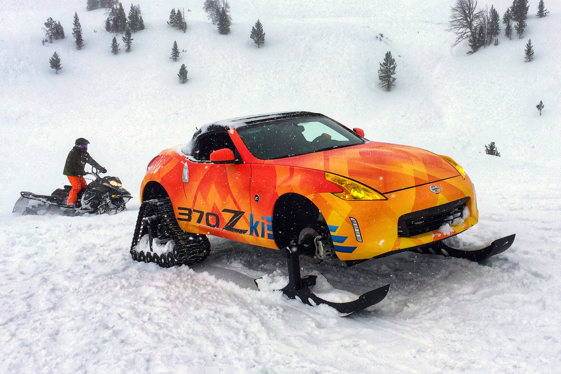 Nissan converts 370Z into a snow mobile with 370Zki concept