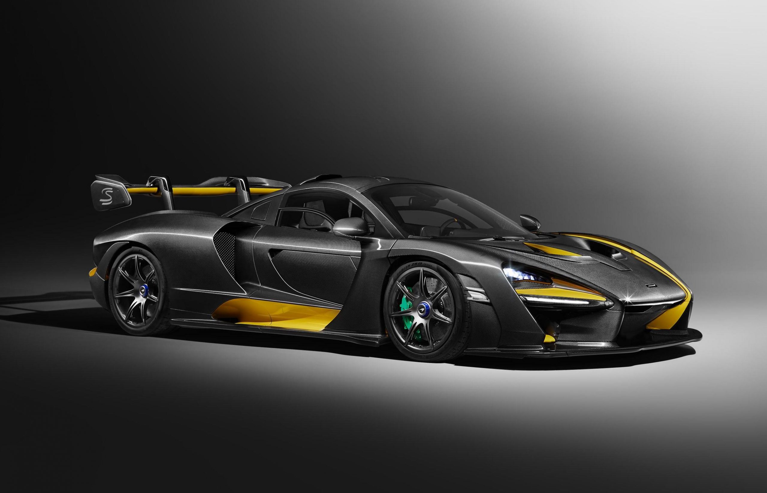 MSO does McLaren Senna ‘Carbon Theme’ for Geneva show
