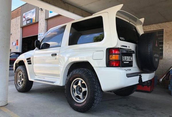 Mitsubishi pajero evolution dakar