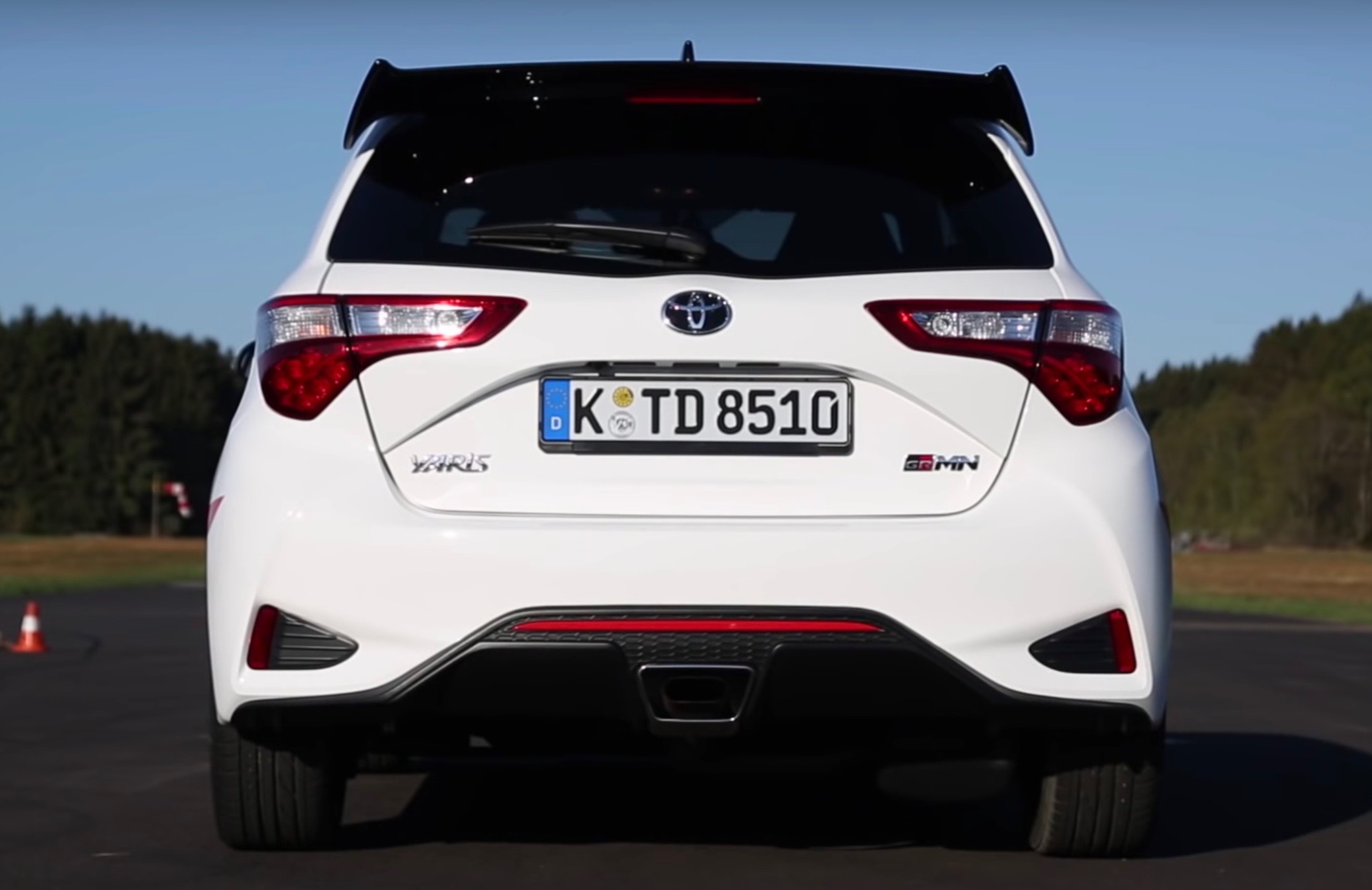 Video: Toyota Yaris GRMN 0-160km/h & engine sound