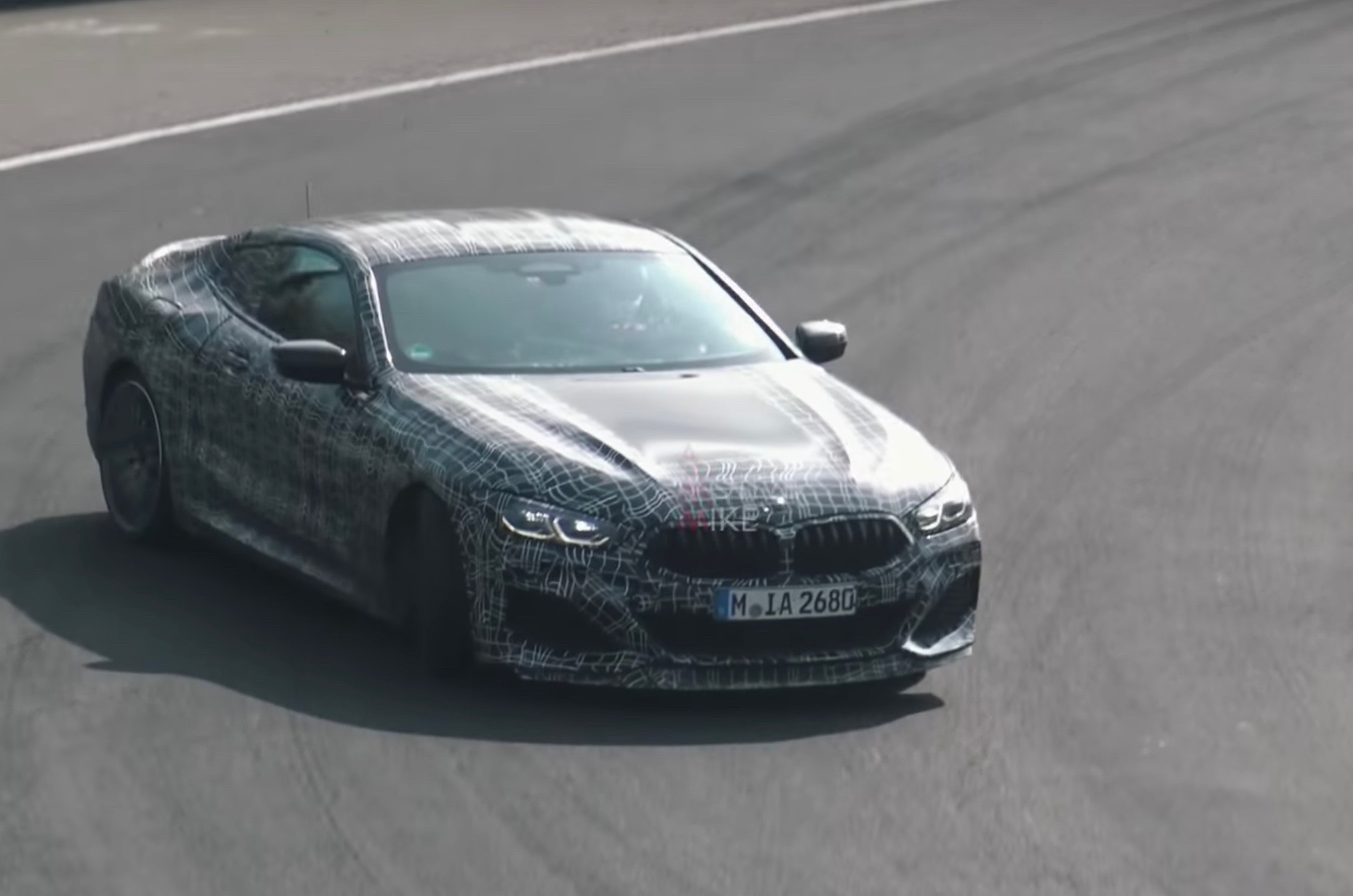 BMW M850i spotted drifting on the Nurburgring, sounds good (video)