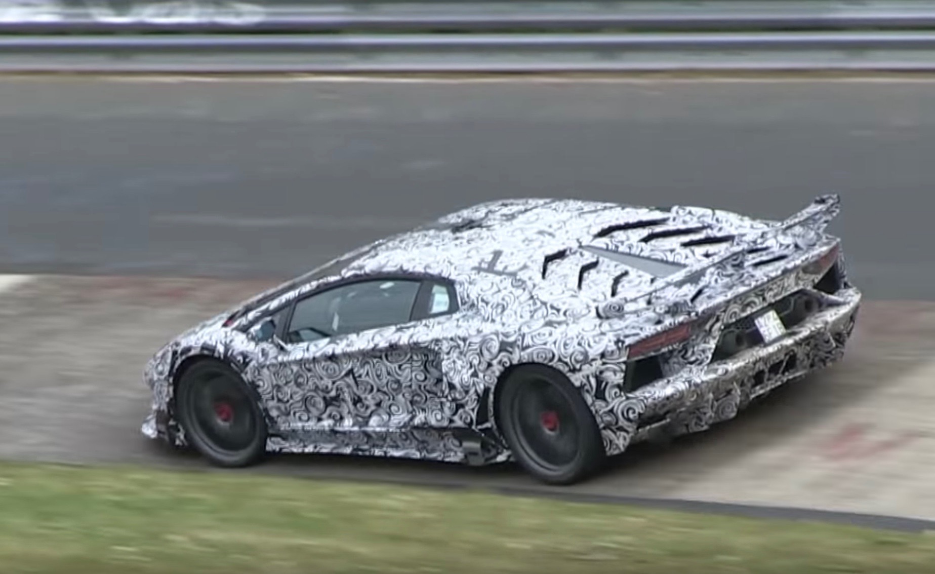 Lamborghini Aventador ‘SVJ’ spotted, to set Nurburgring record? (Video)