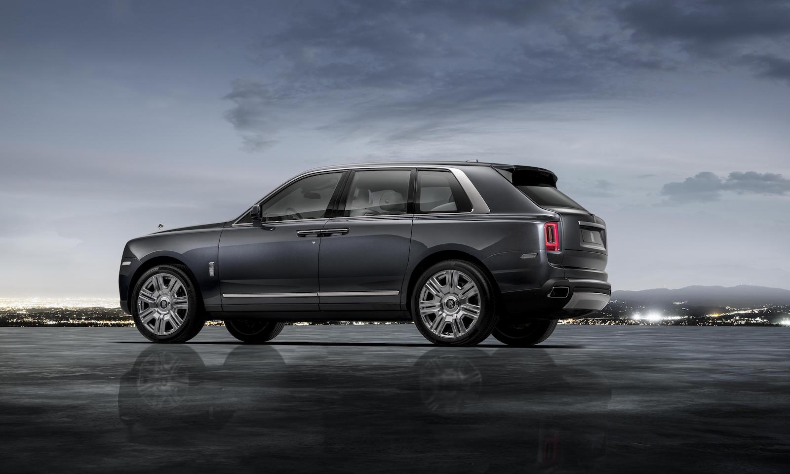 Rolls-Royce Cullinan-side – PerformanceDrive