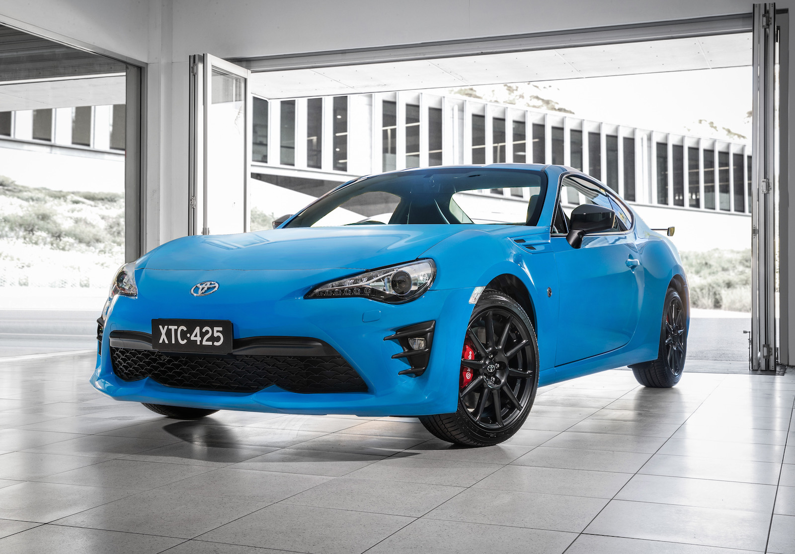 Toyota 86 hits 20,000 sales in Australia, new Apollo blue added