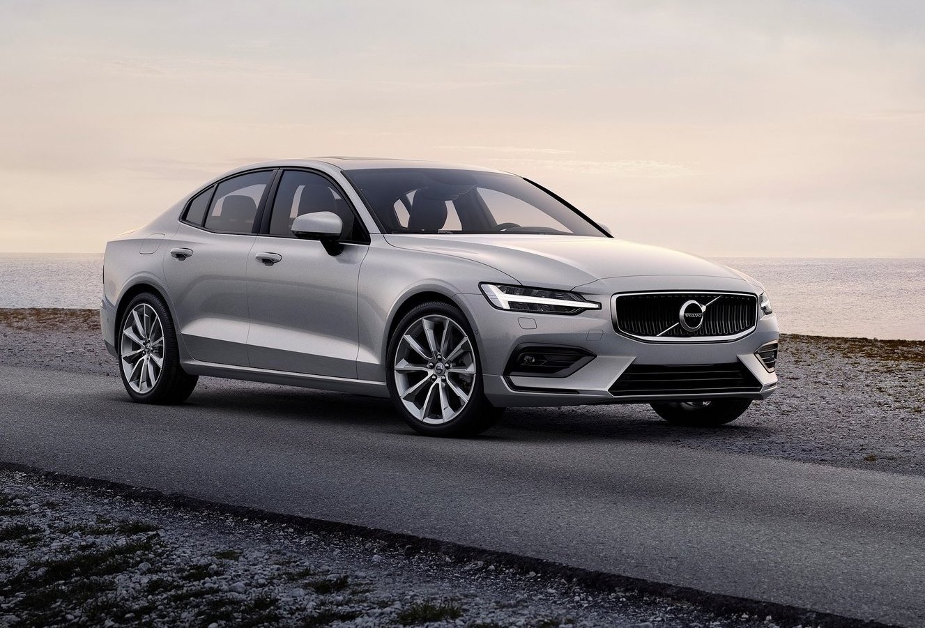 2019 Volvo S60 revealed, topped by T8 Polestar Engineered