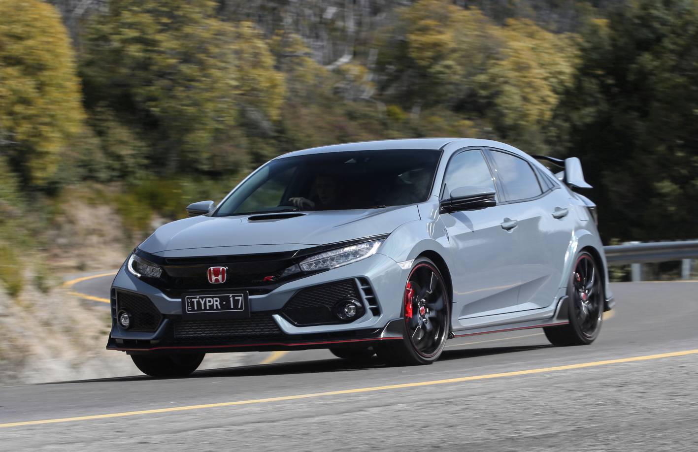 Honda Civic Type R soon receiving minor updates – report
