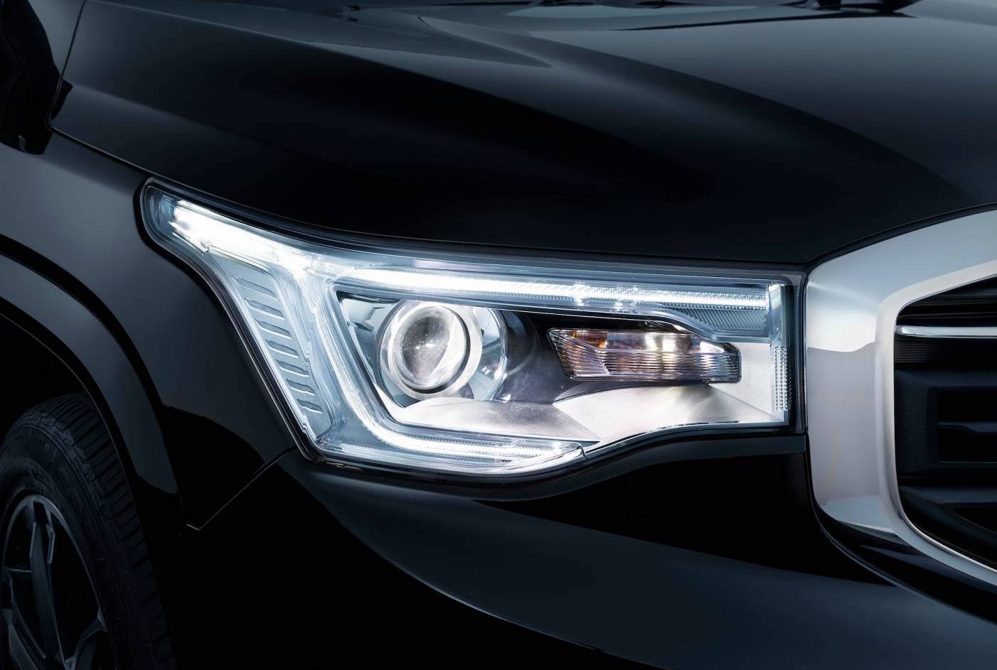 Holden Acadia features and initial specs confirmed