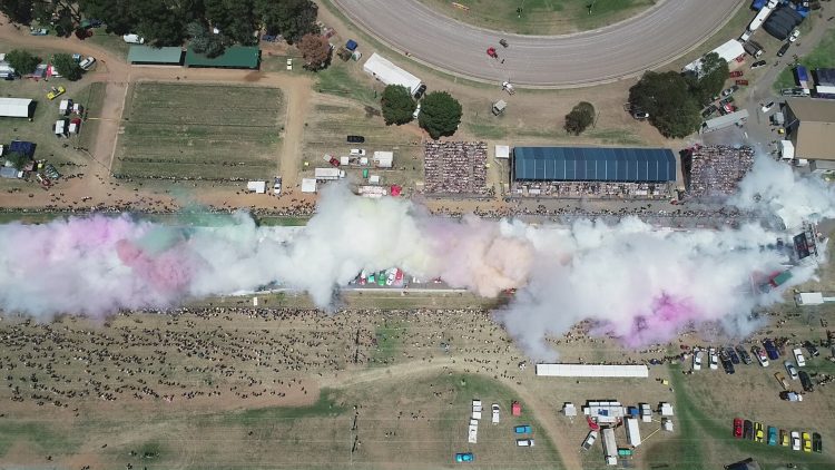 Summernats 32 burnout record-smoke – PerformanceDrive