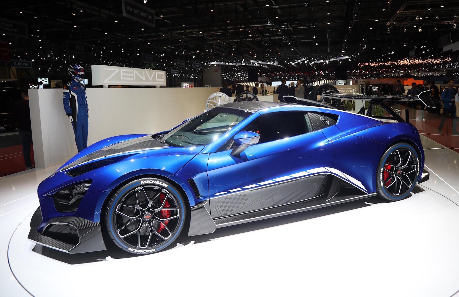 Updated Zenvo TSR-S unveiled at Geneva show with 878kW V8