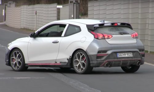 Hyundai Veloster N spotted with automatic transmission (video)
