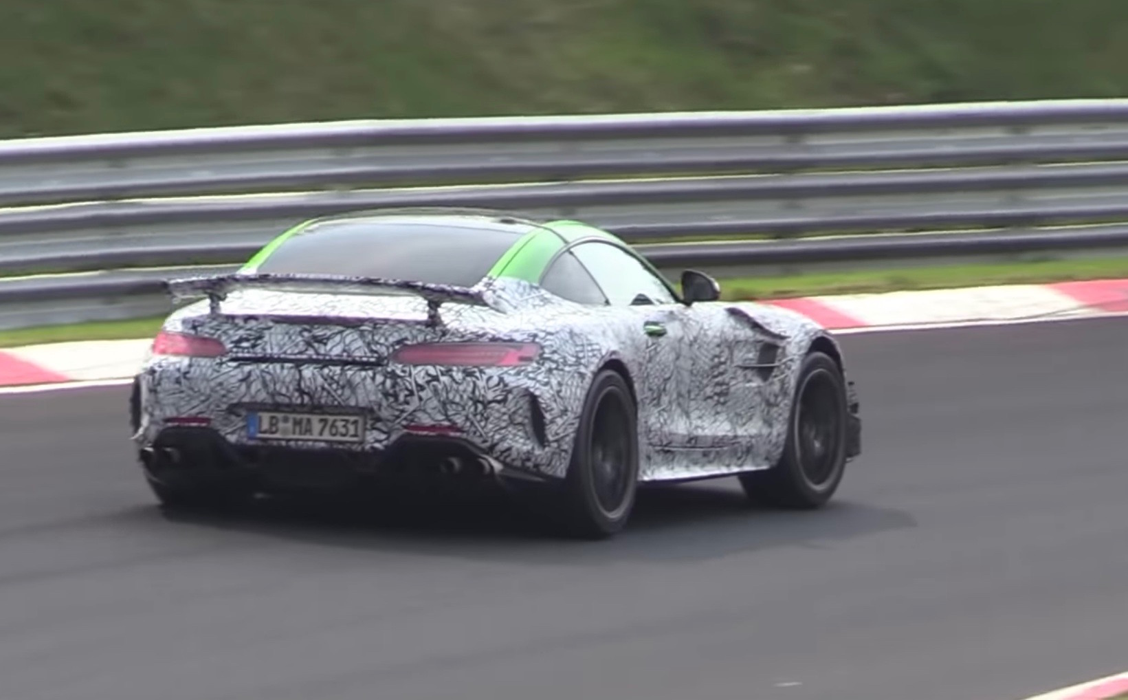 Is this the Mercedes-AMG GT R Black Series, with inline-6? (video)