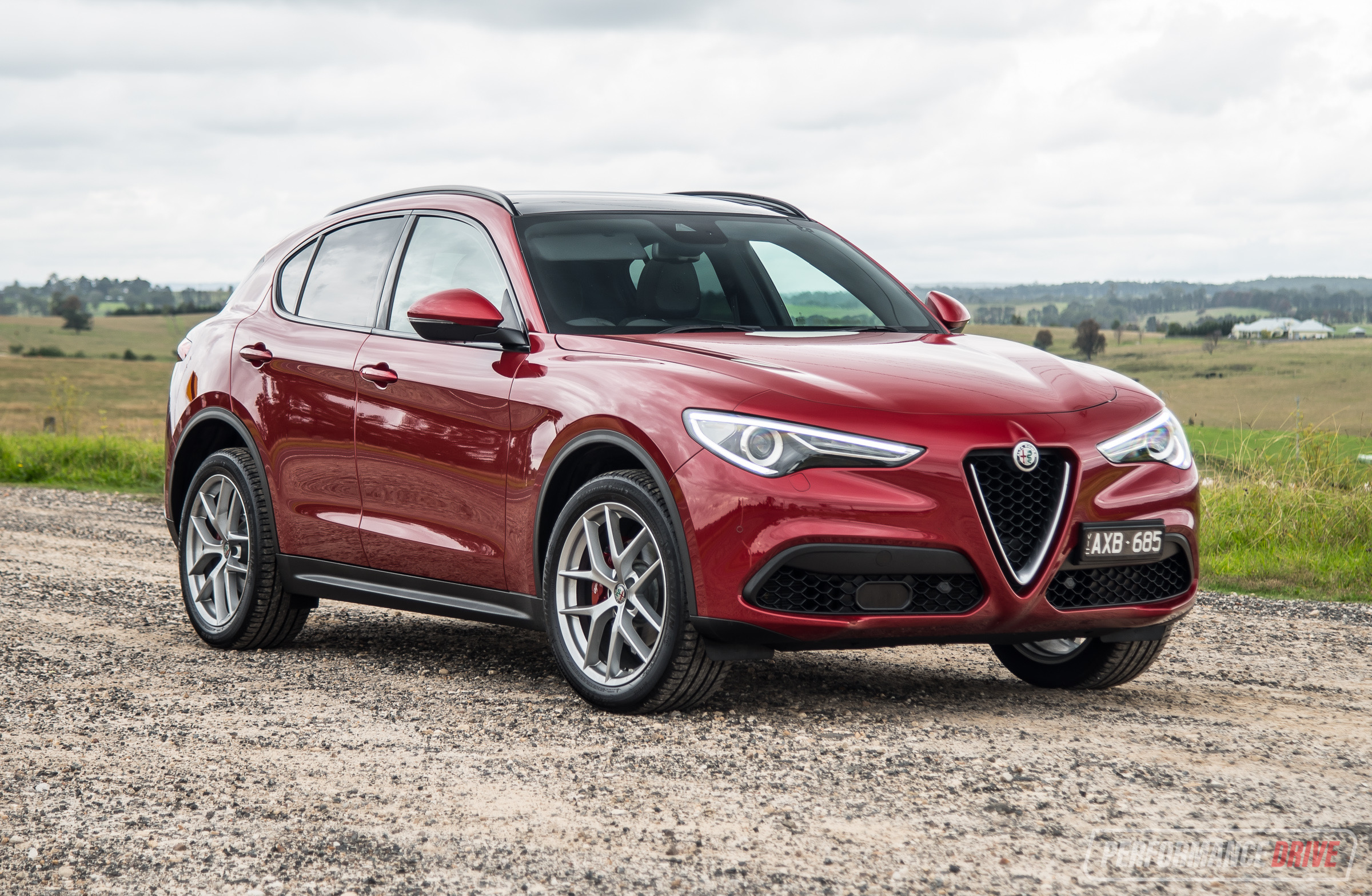 2019 Alfa Romeo Stelvio Ti review (video)