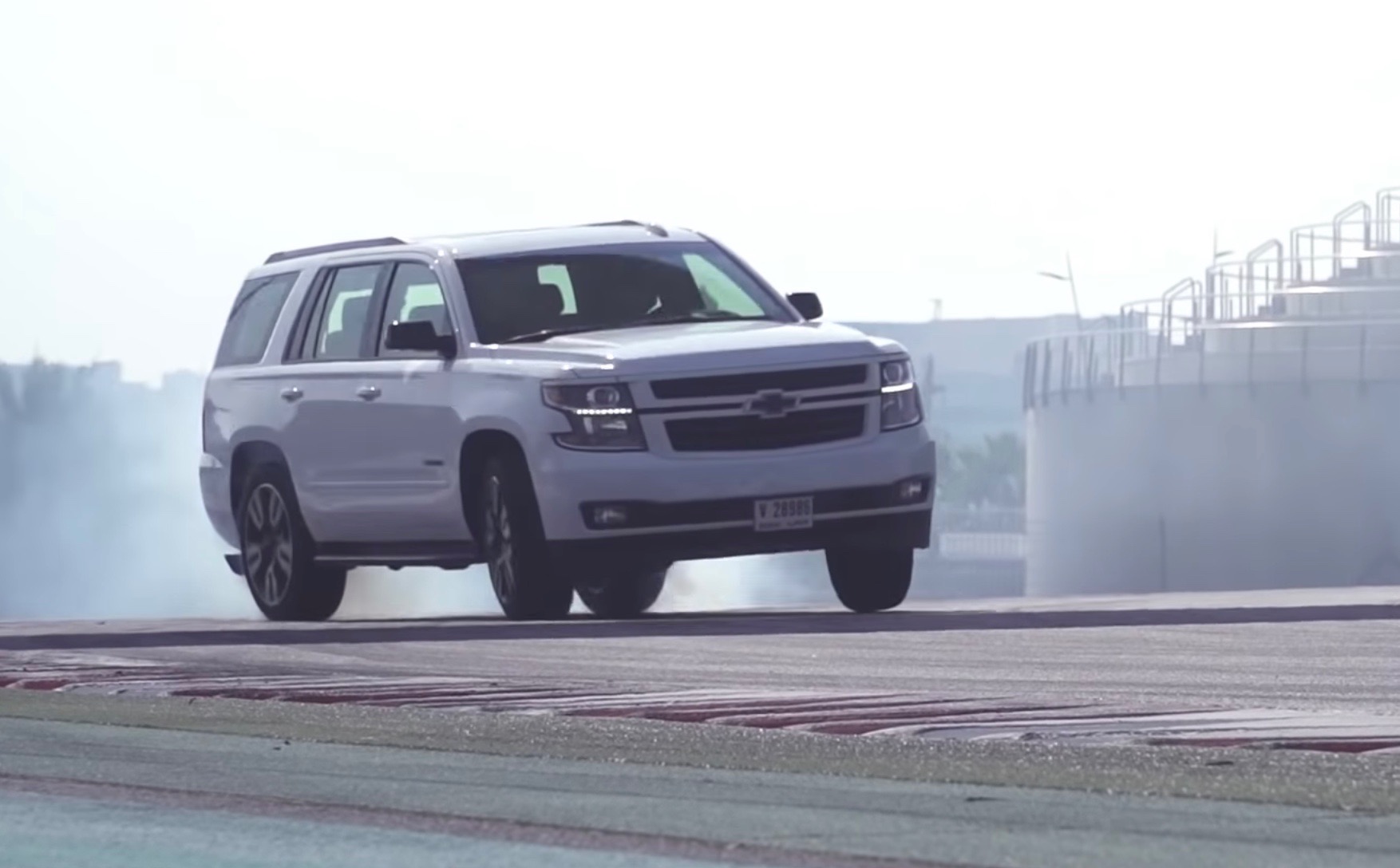 Video: 2019 Chevrolet Tahoe RST drifting is both hilarious and beautiful