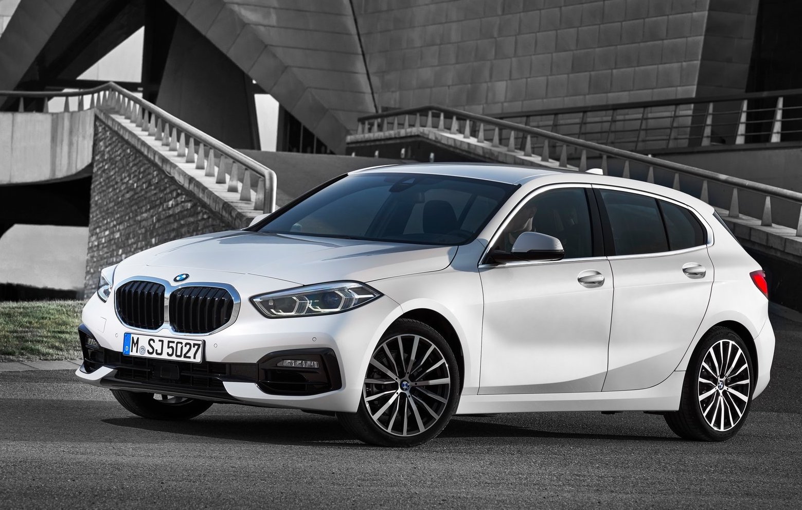 2020 BMW 1 Series revealed, topped by M135i xDrive