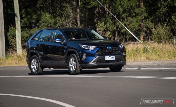 2019 Toyota RAV4 GX Hybrid-handling – PerformanceDrive