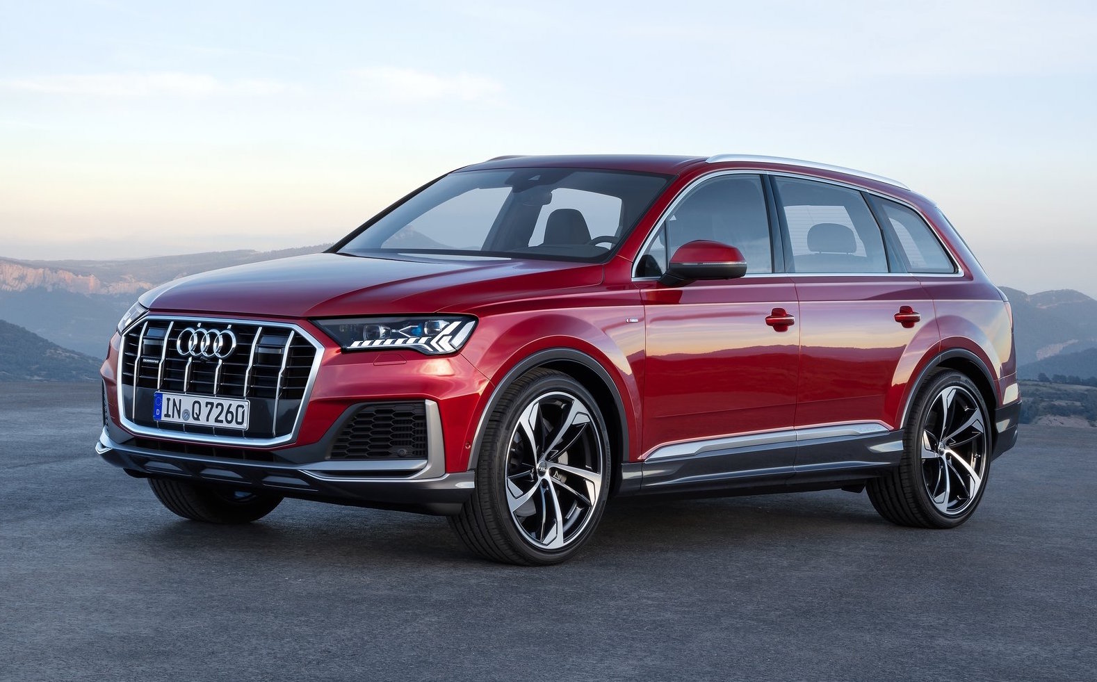 2020 Audi Q7 facelift revealed with sharpened design and technology