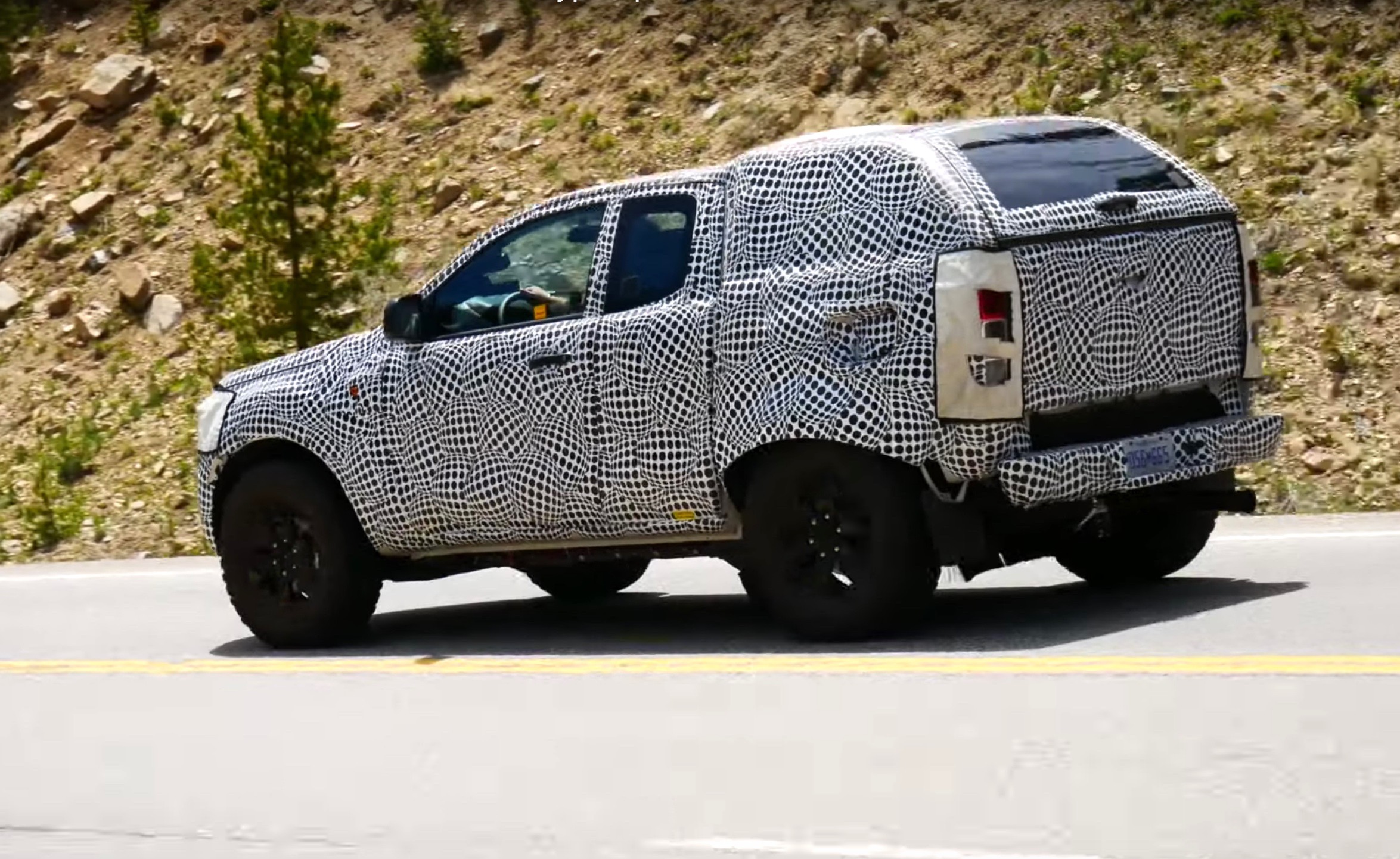 2021 Ford Bronco spied, Raptor version rumoured (video)
