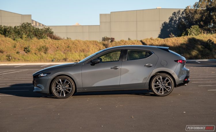 2019 Mazda3 Evolvo G20 hatch – PerformanceDrive