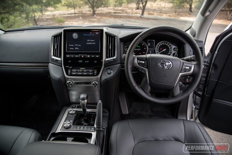 19 Nissan Patrol Vs Toyota Landcruiser Large Suv Comparison Video Performancedrive