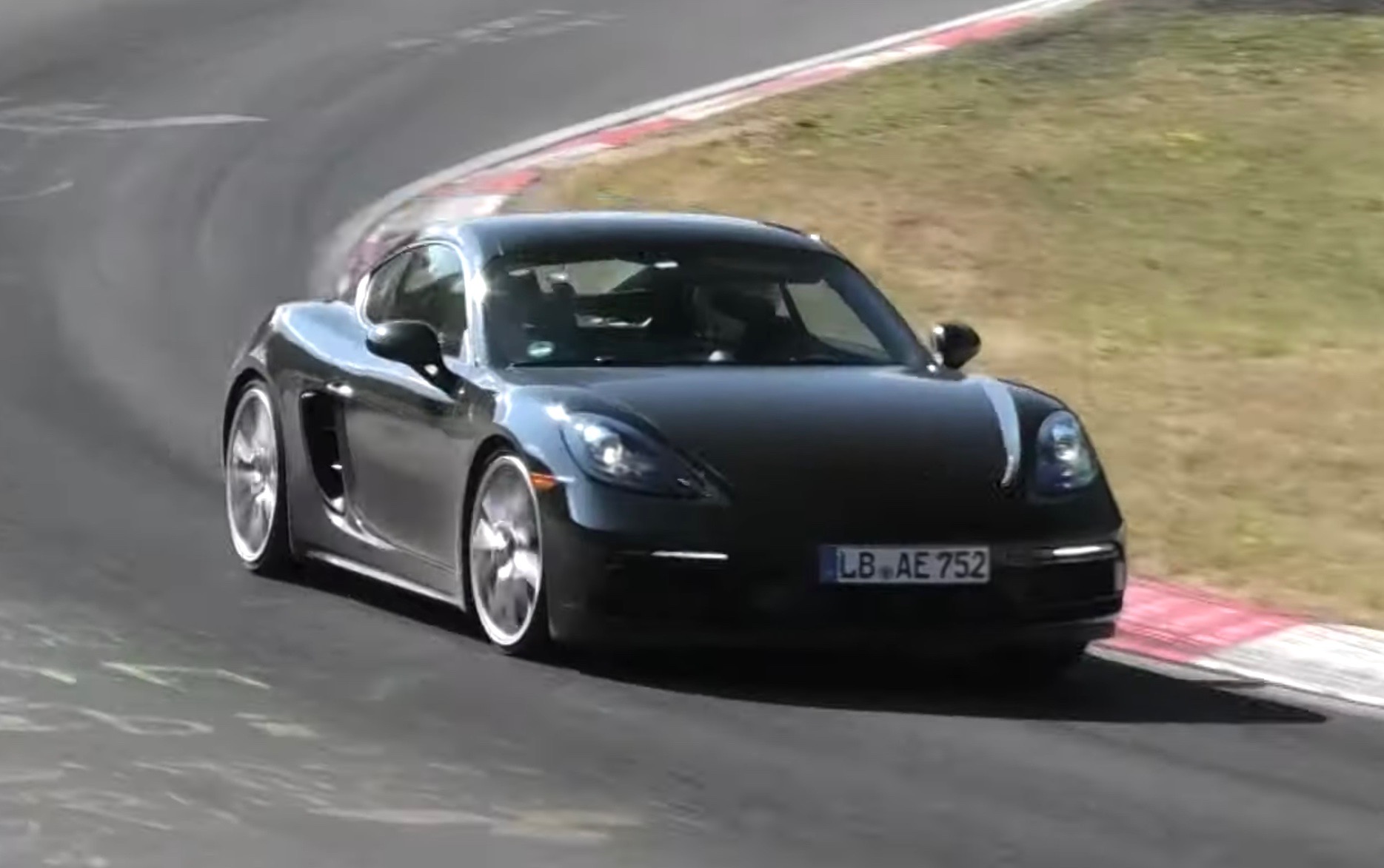2020 Porsche 718 GTS spied? Singing soundtrack returns (video)