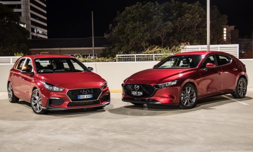 2019 Mazda3 G25 GT vs Hyundai i30 N Line: Small car comparison (video)