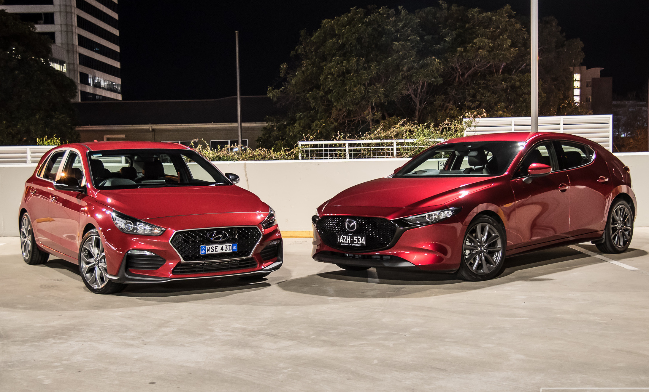 2019 Mazda3 G25 GT vs Hyundai i30 N Line: Small car comparison (video)