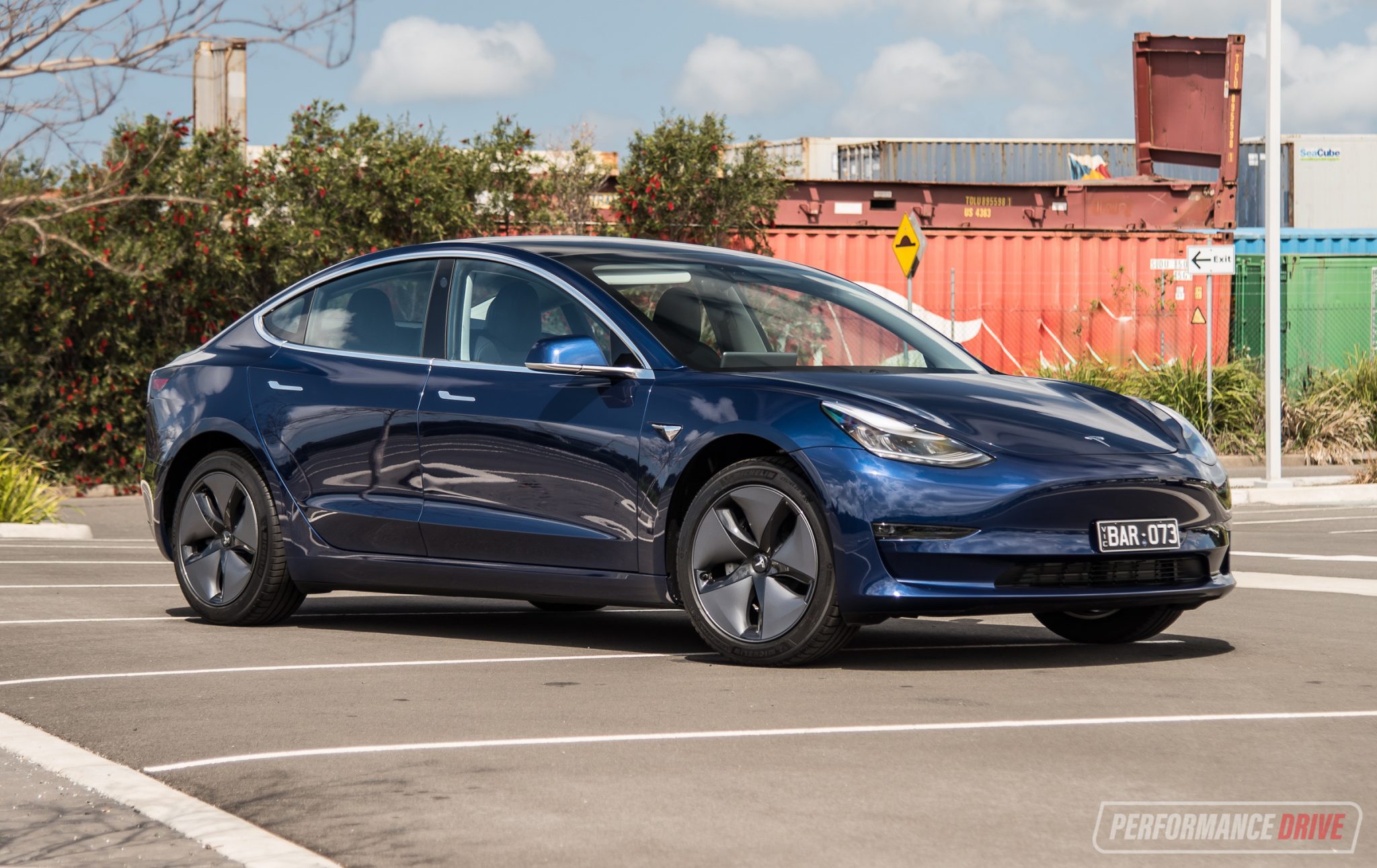 2019 Tesla Model 3 Standard Plus review (video) PerformanceDrive
