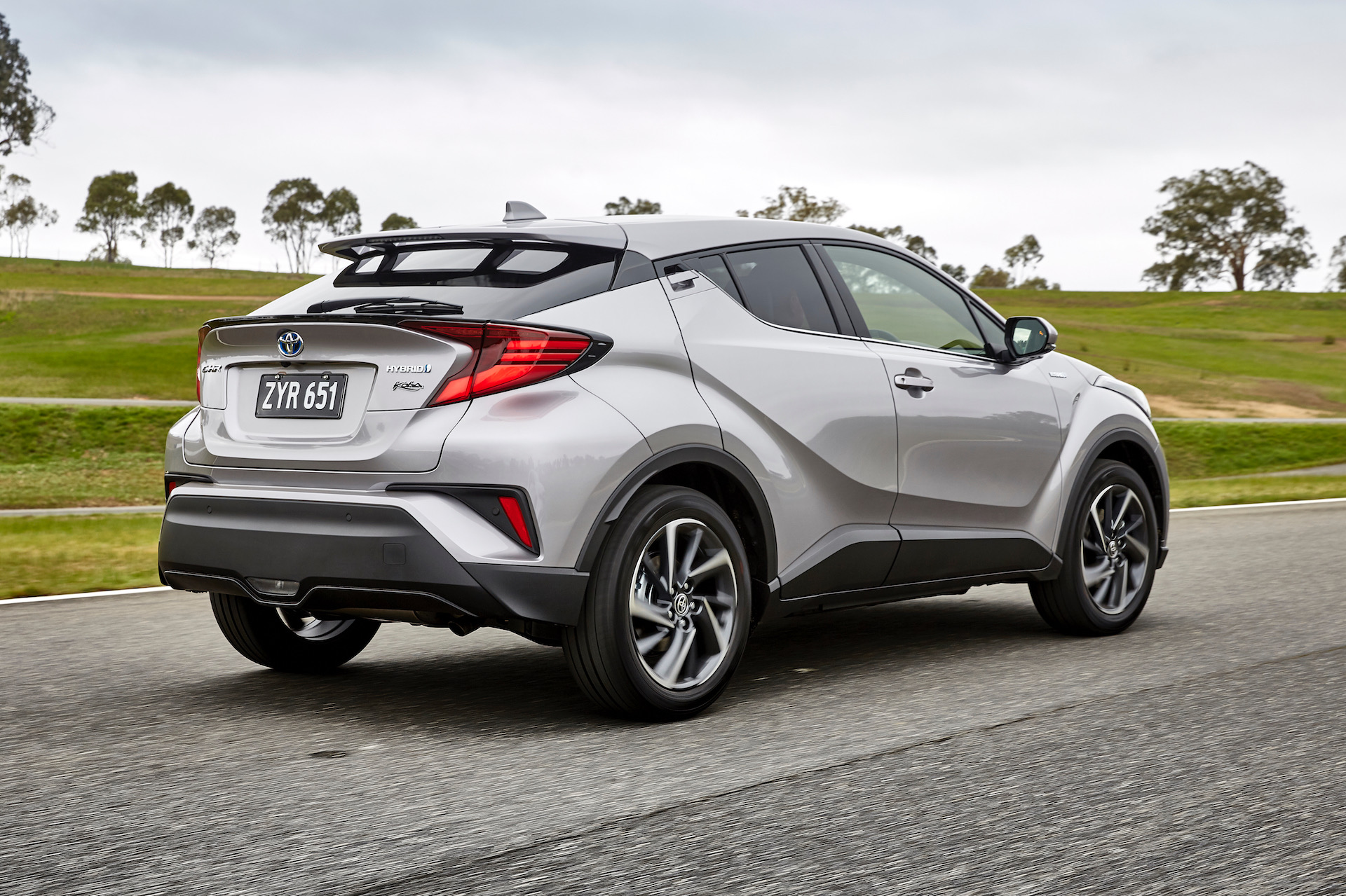 2020 Toyota C-HR Hybrid confirmed for Australia – PerformanceDrive