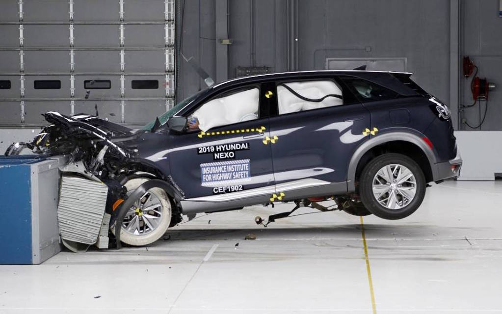 Hyundai NEXO rated highly in first crash test for hydrogen vehicle