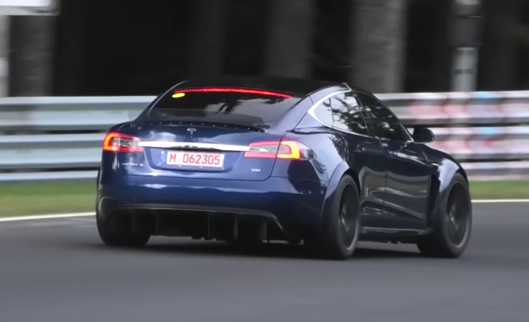 Tesla Model S ‘Plaid’ testing continues, pushing hard at Nurburgring (video)