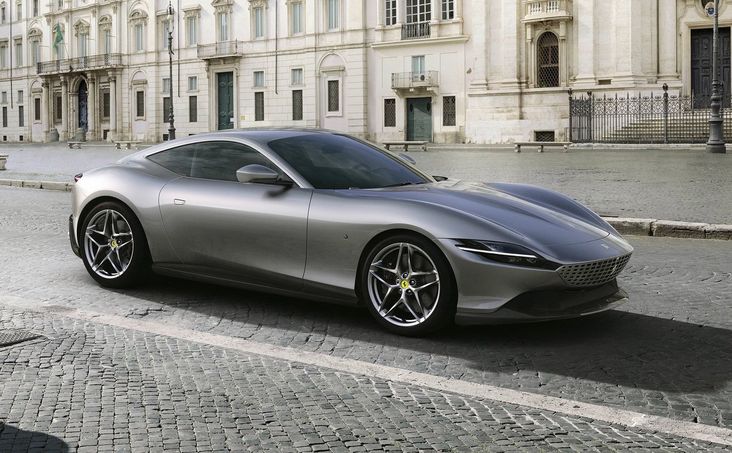 Ferrari Roma revealed: new front-engine V8 RWD coupe