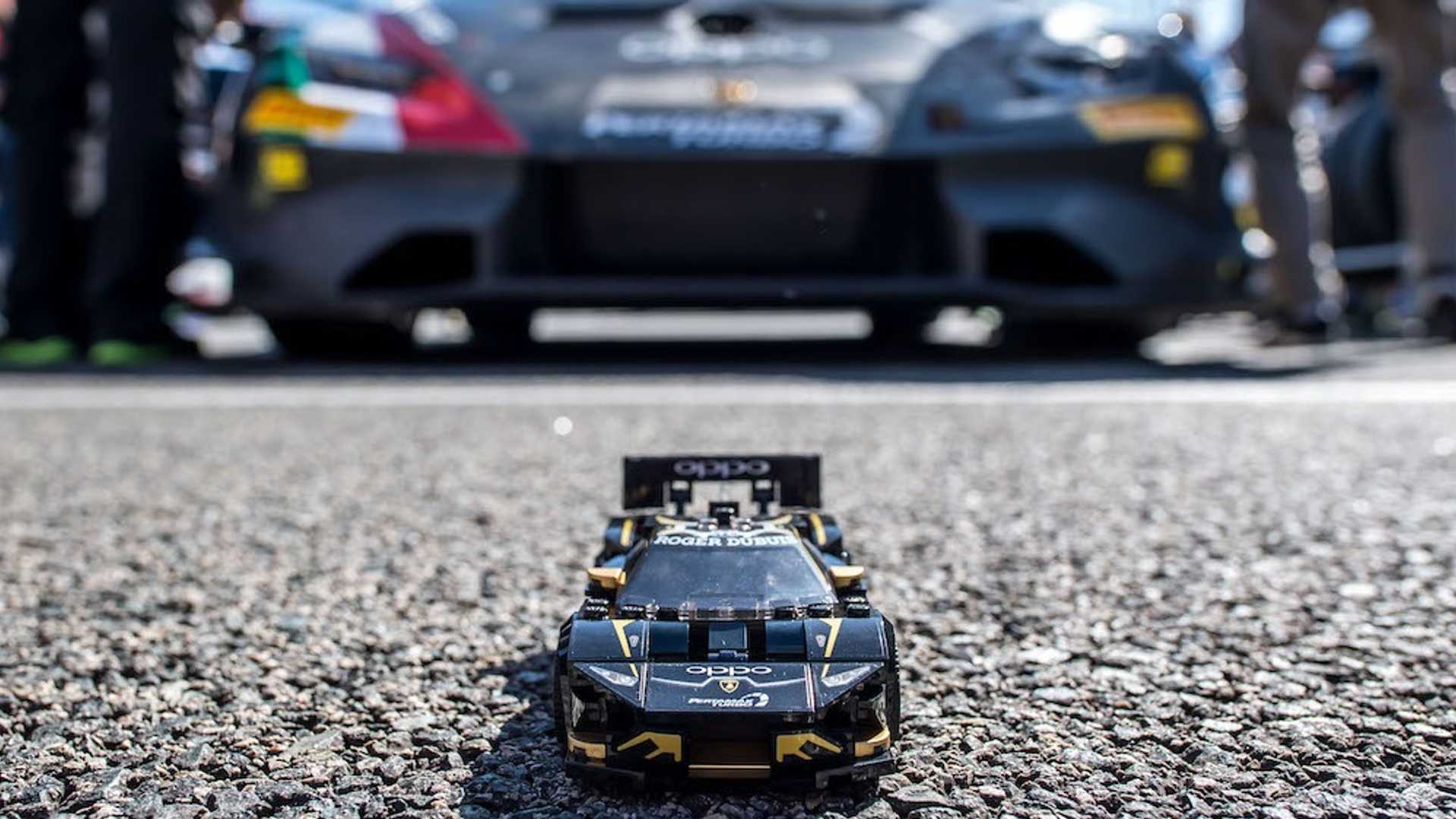 Lego announces Lamborghini Huracan Super Trofeo & Urus ST-X for next Speed Champions set