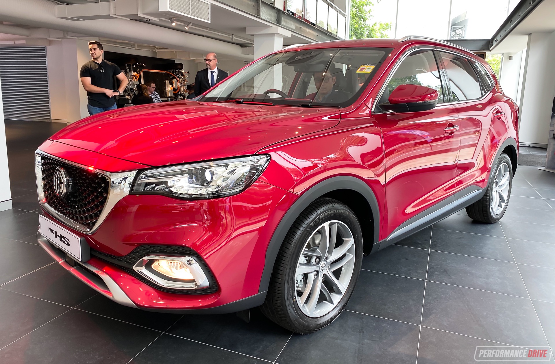MG HS mid-size SUV debuts in Australia, priced from $29,990