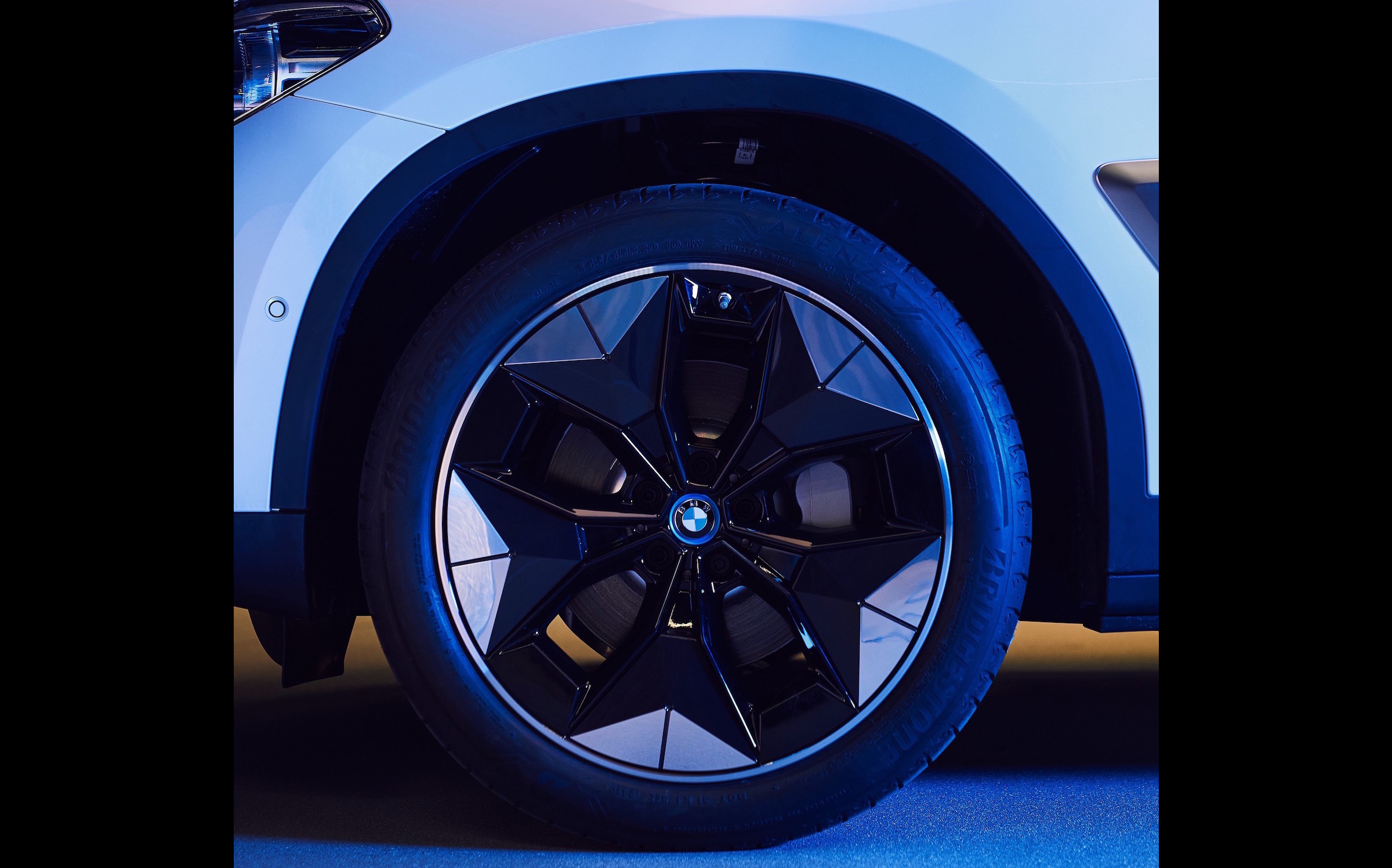 BMW iX3 debuting ‘Aerodynamic Wheel’, adds 10km range