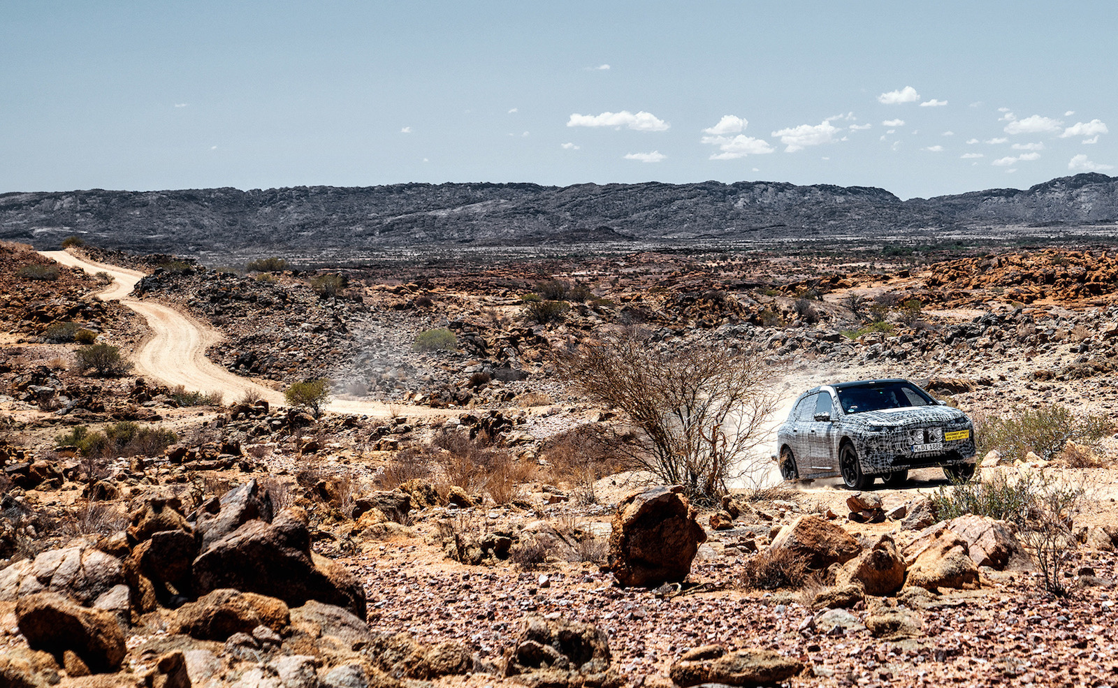 BMW iNEXT undergoes extreme hot weather, off-road testing