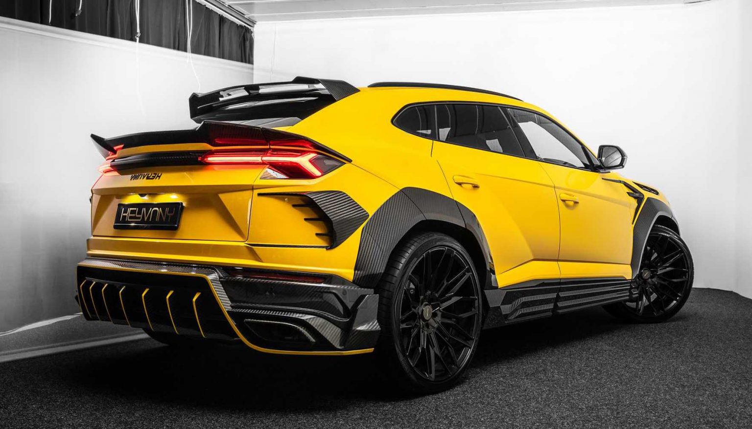 How Much Is A Lamborghini Urus In Dubai