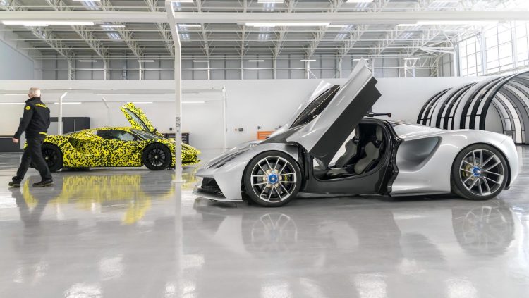 Final Lotus Evija prototypes go into production at new facility ...