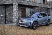 2021 Land Rover Discovery Sport P300e charging